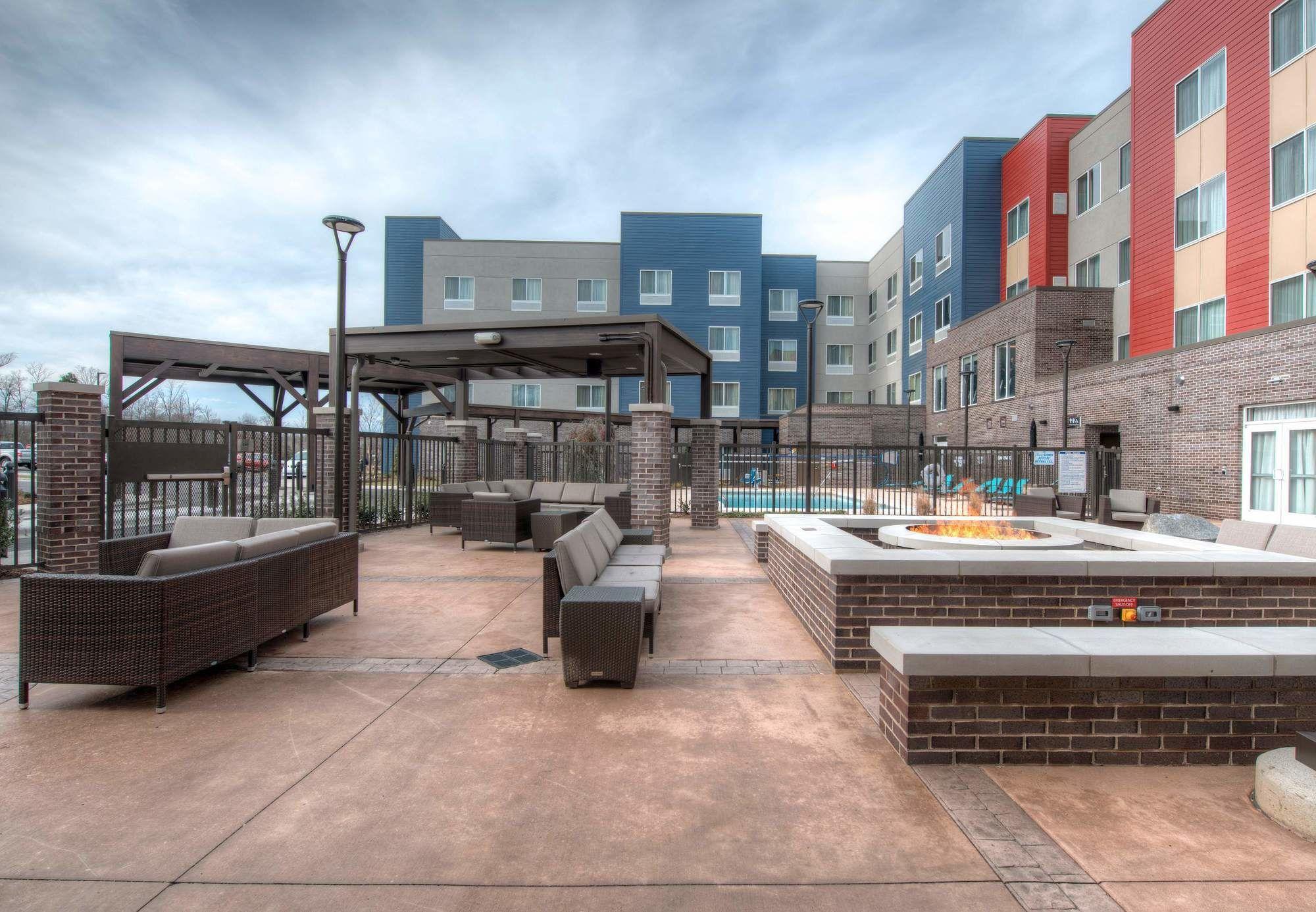 Fairfield Inn & Suites By Marriott Charlotte Airport Extérieur photo